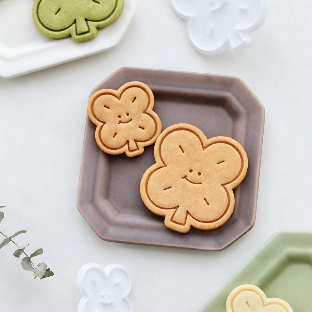 Kitchen Baking Cookies - Lucky Four-Leaf Clover Cookie Cutters Biscuit