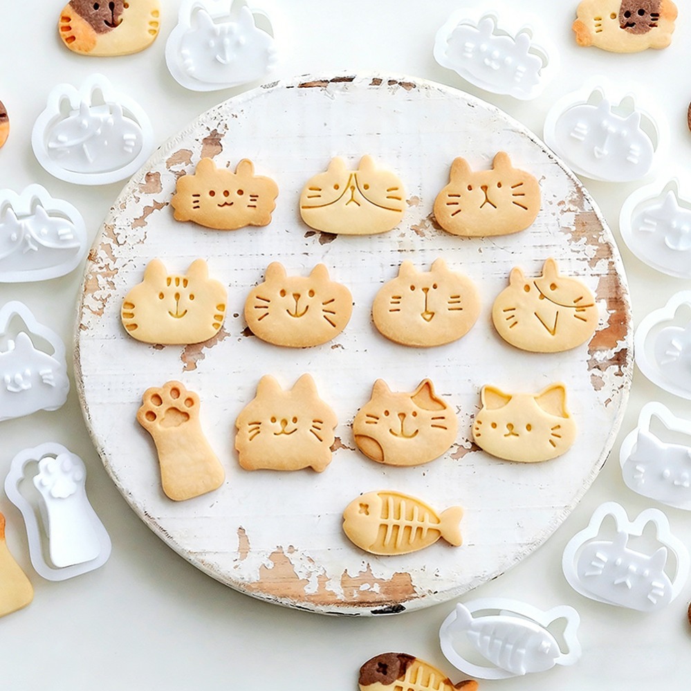 Kitchen Baking Cookies - Cute Kitten DIY Stamp Cookie Cutters