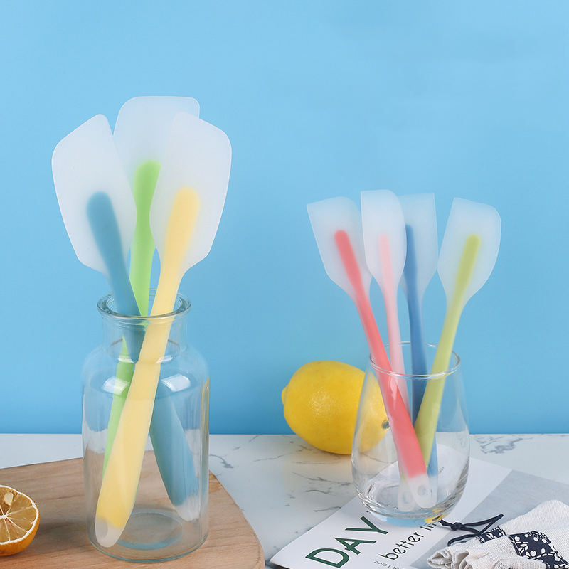 2 Size Flexible Silicone Scrap - Kitchen Baking Must Haves recension och pris